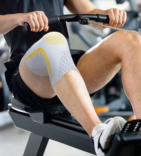 Bracoo Knee Brace, Knee Compression Sleeve Support for Men Women with Side Stabilizers, Dynamic Compression Lightweight & Breathable Support - Arthritis Pain, Injury Recovery, Running, Workout, KE92